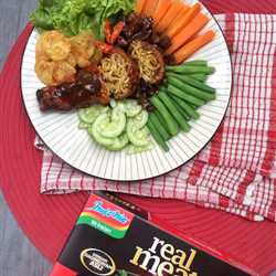 Ayam Kodok Indomie Real Meat