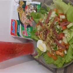 Salad Indomie Soto Meditereanian