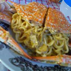 mie kepiting salty egg sauce