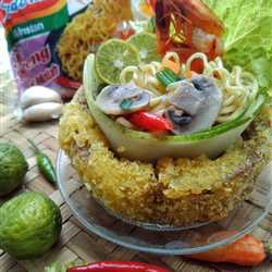 Mangkuk Nagget Ayam Indomie Sambal Matah