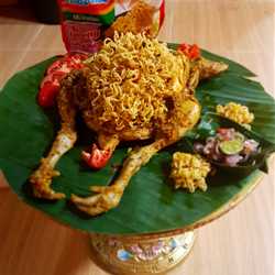 Ayam Betutu Indomie Sambal Matah Pass Banget