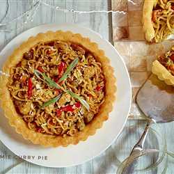 Indomie Curry Pie