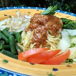 Indomie Noodlez with Madiun Pecel