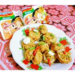 Bola-bola talas isi indomie