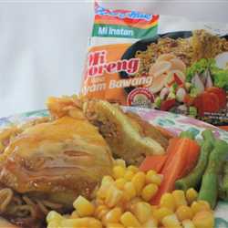 STEAK INDOMIE KENTANG AYAM BAWANG