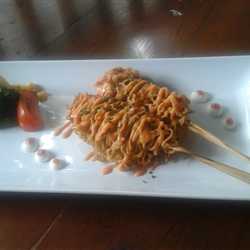 indomie lilit sosis meleleh