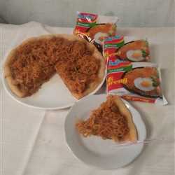 pizza indomie spesial