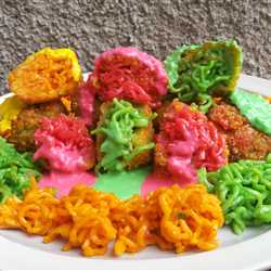 Bola bola Mie Rainbow Saos Keju