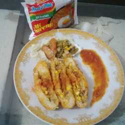 Tripel Indomie Bigger Cordon Blue with Vegetable and Thailand Sauce