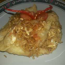PANGSIT GORENG ISI INDOMIE
