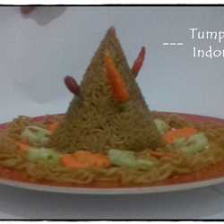 Tumpeng Indomie