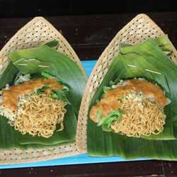 MIE PECEL PINCUK