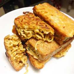 Indomie Goreng Balok