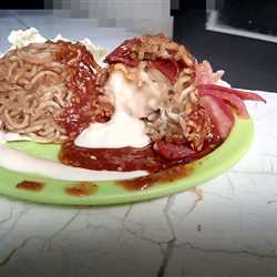 Hot noodle with cheese lava indomie