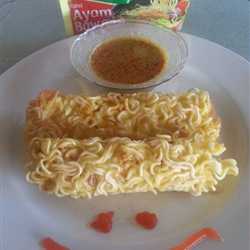 TELOR MIE DADAR KUAH KARI