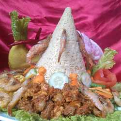 Tumpeng Indomie