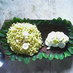 indomi plus telor rebus