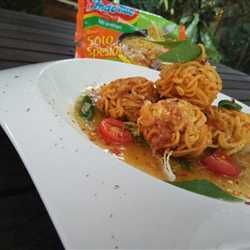 Soto Bola- bola mie tahu 