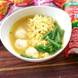 Bola-bola kari indomie