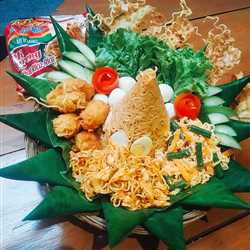 Tumpeng mini mie goreng sambel rica rica