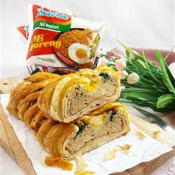 INDOMIE STRUDEL WITH SMOKE BEEF N SPINACH