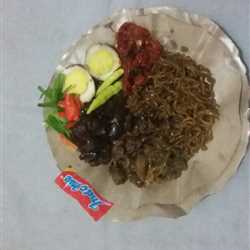 mie gudeg sambal merah