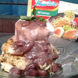 Panmie with choco vanilla ice cream and red bean sauce