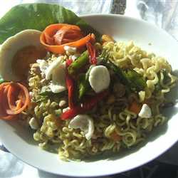Indomie Goreng Rasa Soto plus Tumisan Buah kecipir