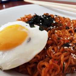 Spicy Fire Chicken Indomie (Indomie Buldak) 